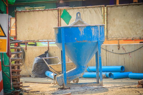 水產(chǎn)飼料行業(yè)龍頭企業(yè)與縫紉日用品批發(fā)市場概覽